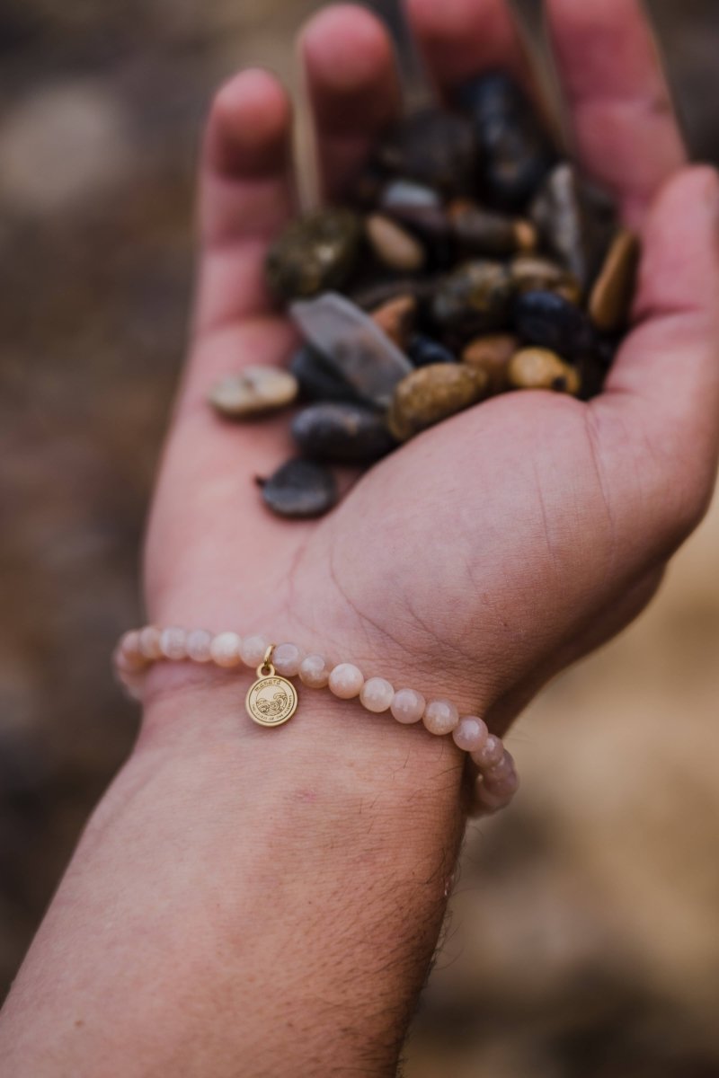 {{product_name}} – MANATĀ natural bracelet