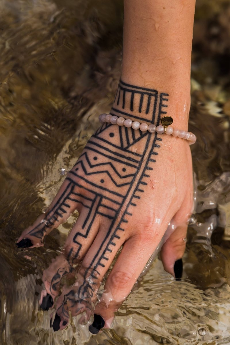 {{product_name}} – MANATĀ natural bracelet
