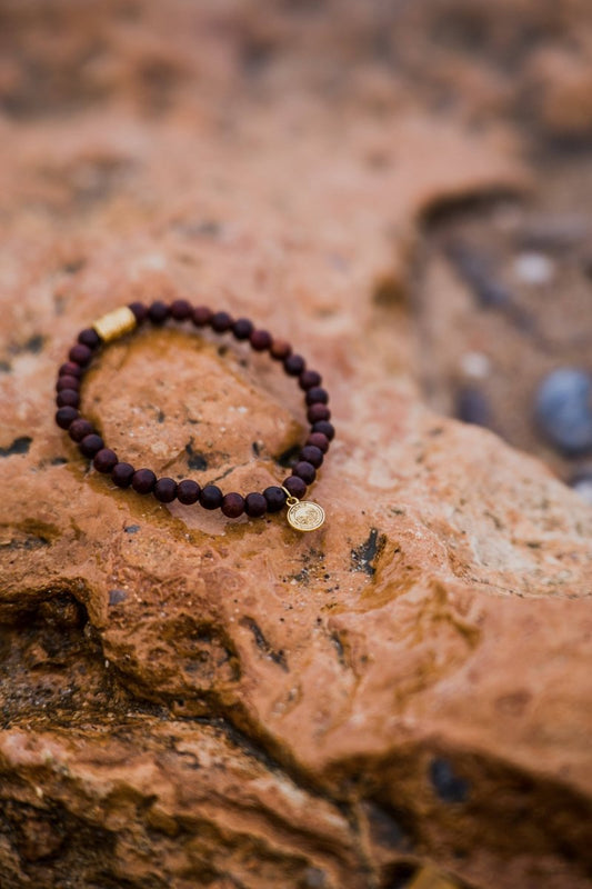 {{product_name}} – MANATĀ natural bracelet